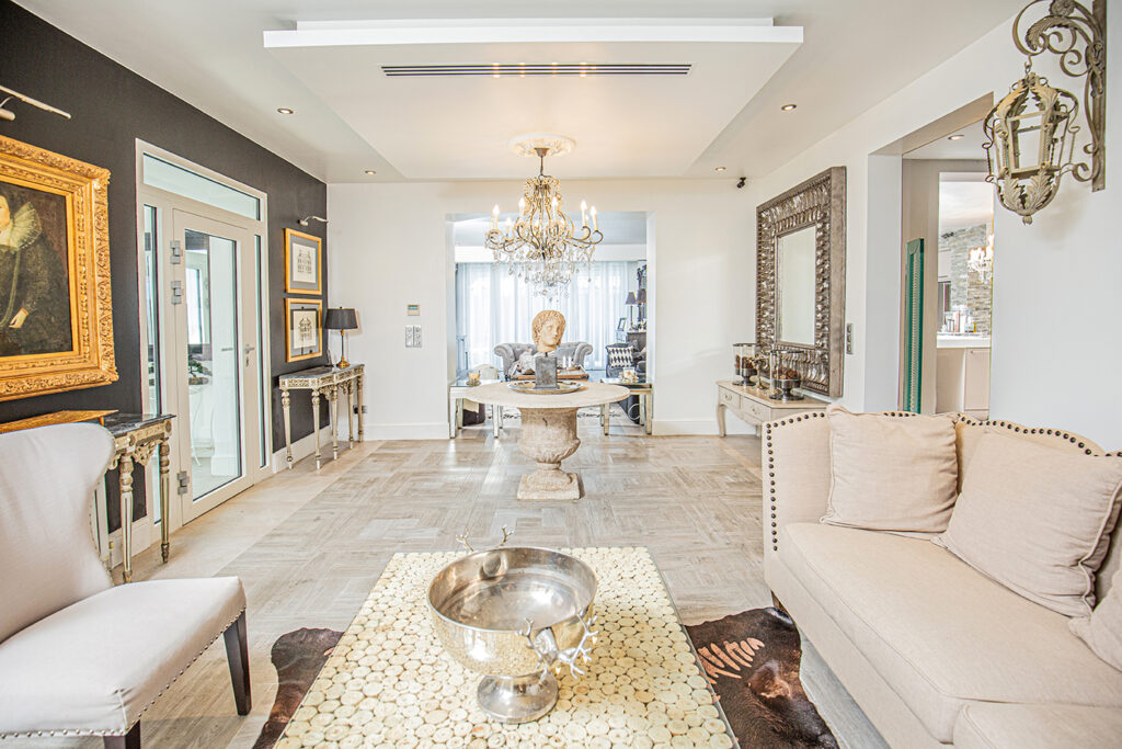 Villa sandryon interiors 11